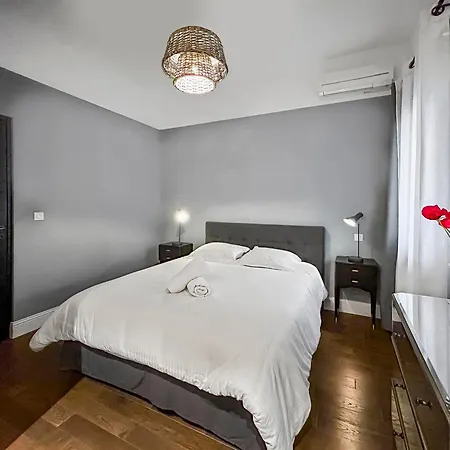 Vue Canal, 3 & Double Salon