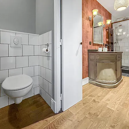 Vue Canal, 3 & Double Salon * 세테